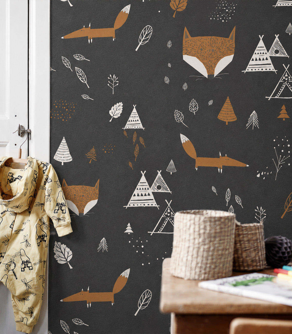 Carta da parati Fox Adventure Black
