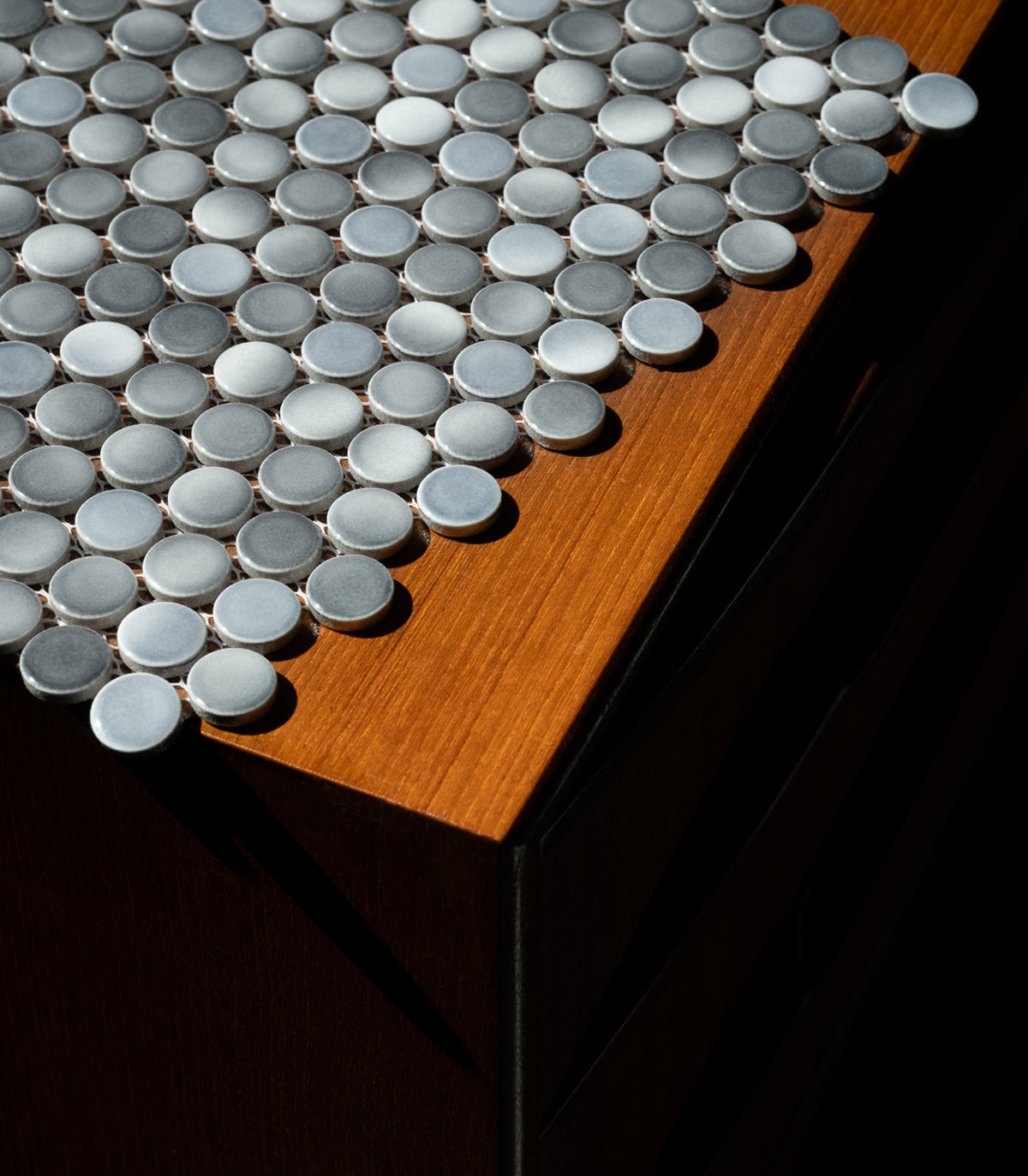 Mozaika penny dots multi grey gloss