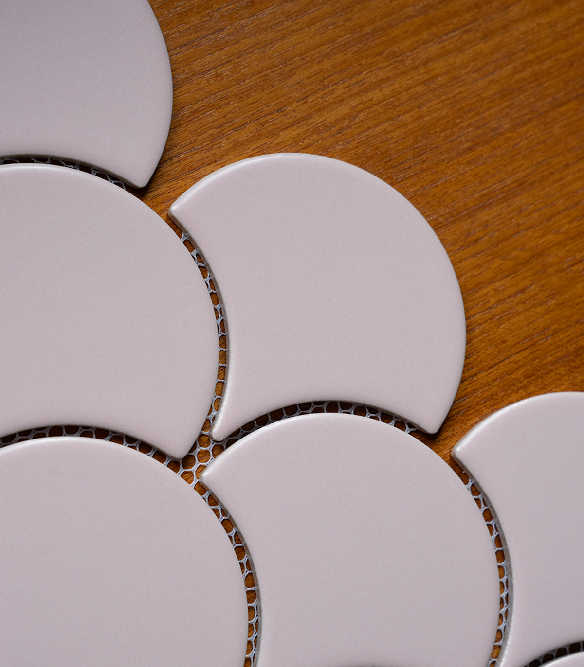 Mozaika fish scale powder pink rose