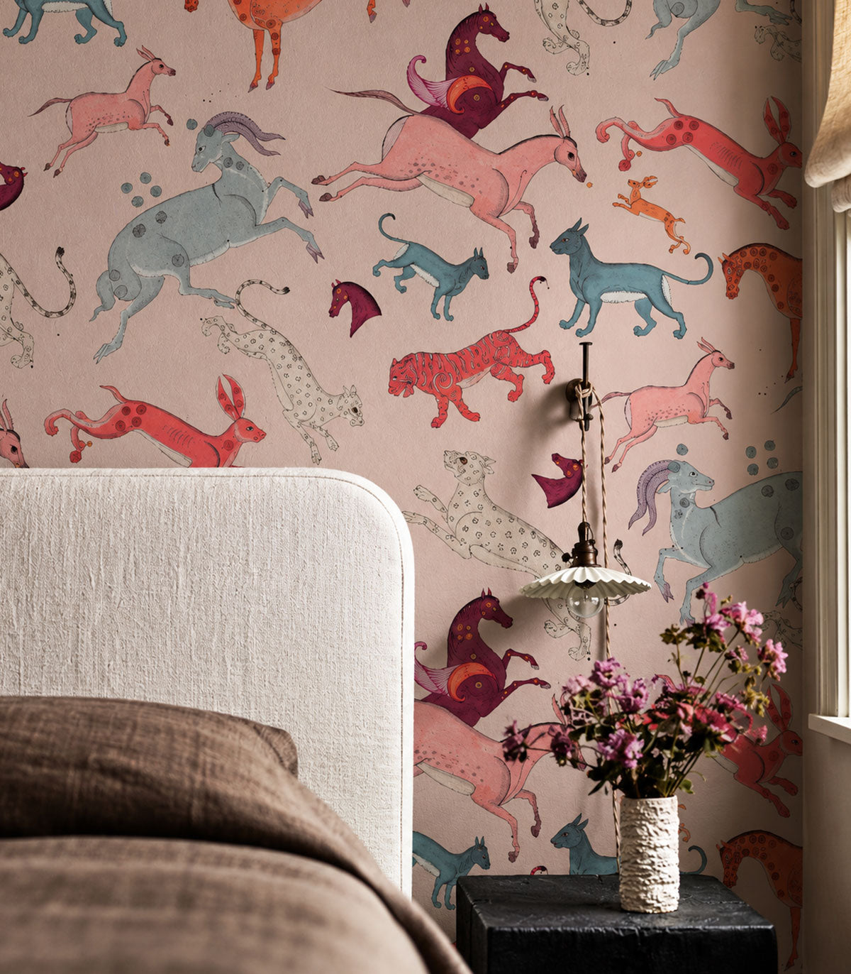 Carta da parati Oriental Animals Light Pink