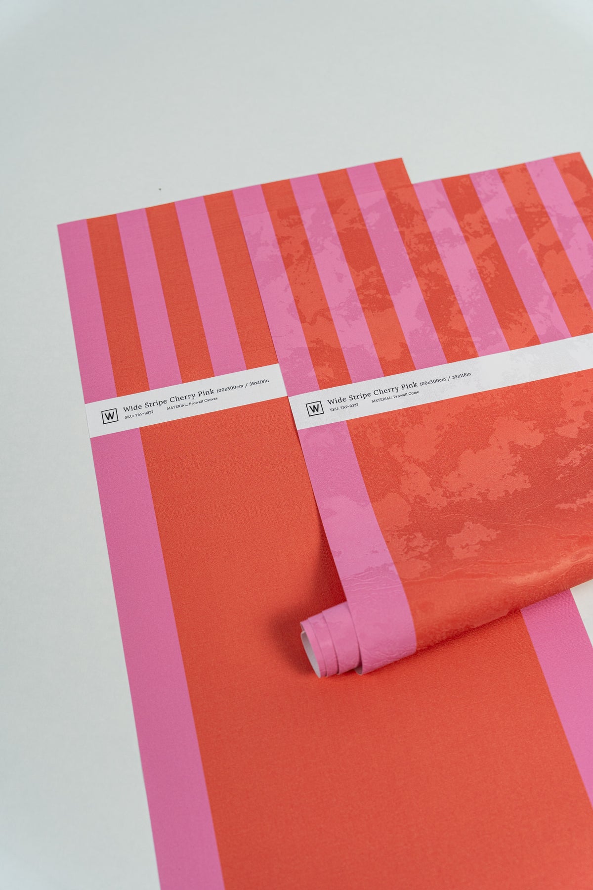 Carta da parati Wide Stripe Play Cherry Pink