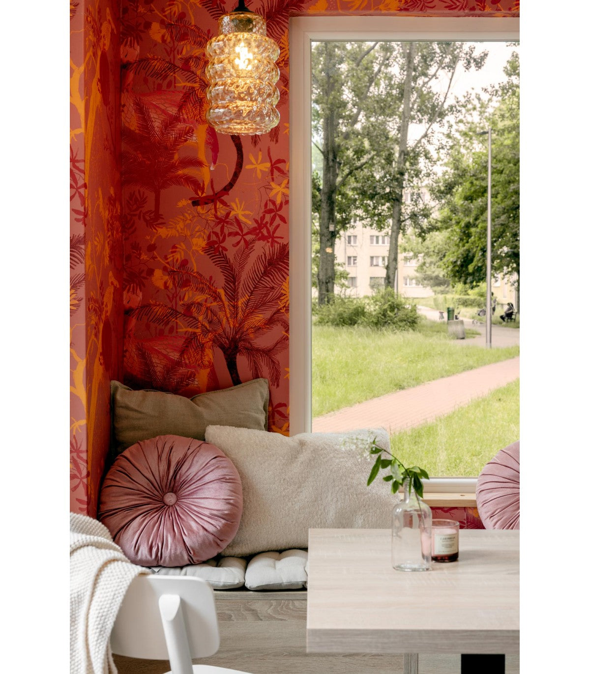 Tapeta Hidden Storks - Wallcolors®