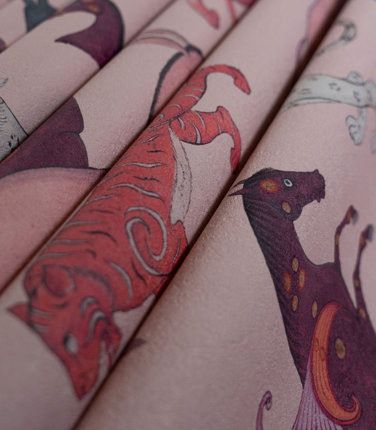 Tapeta Oriental Animals Light Pink - Wallcolors®